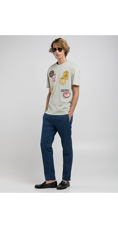 リラックスフィット HAWAIANパッチプリントTシャツ
